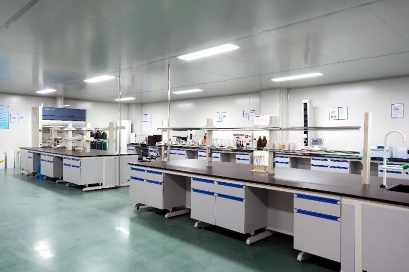 How to Choose an IML Manufacturer: 7 Things to Check