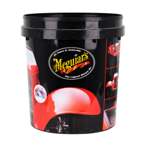 Finished high-gloss IML paint and industrial pail application